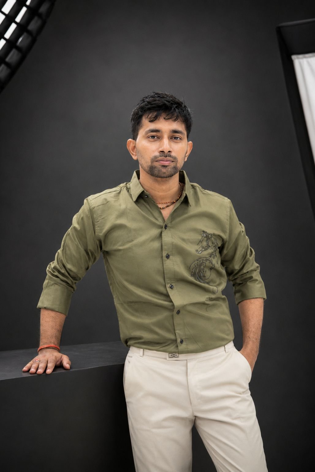 Men’s Solid Full-Sleeve Casual dark green Shirt